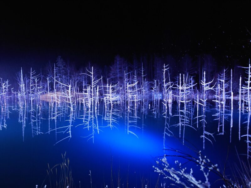 青い池　冬4