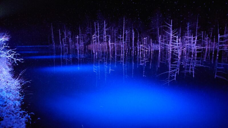 青い池　冬8